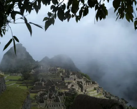 Boulders blocking Railway Lines Leave Nearly 1,000 Travelers en route to the Inca Citadel